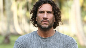 SURVIVOR: Κοκκινάκη πες αλεύρι, η Λάουρα σε γυρεύει!