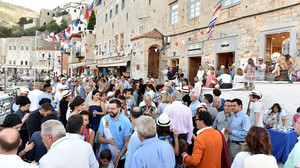 My Ύδρα Concept Store: Εγκαίνια με ένα λαμπερό opening event στην Ύδρα