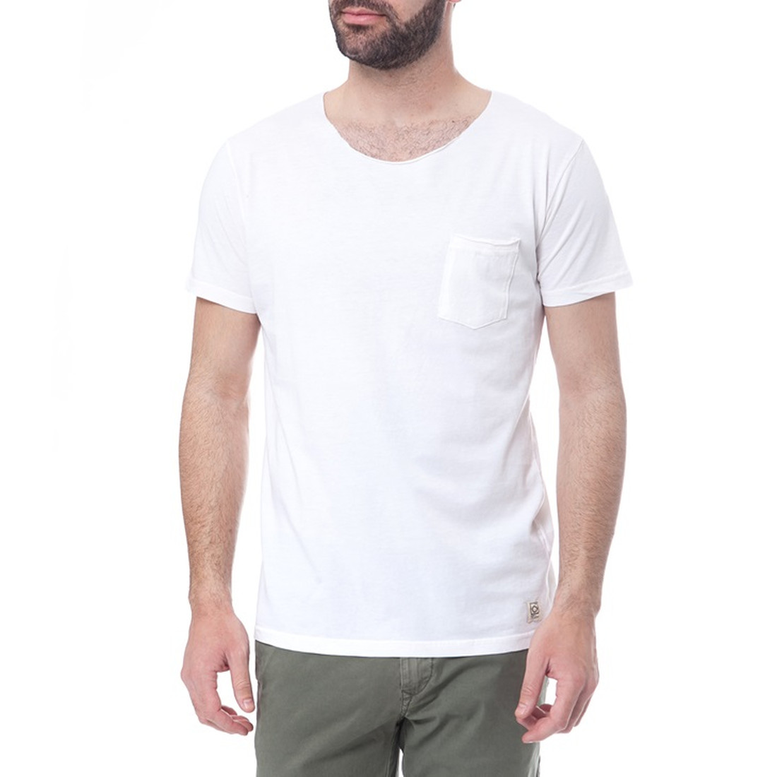 Λευκό Τ-shirt για όλες τις ώρες και είσαι έτοιμος για διακοπές