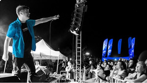 FIX Hellas και Up Festival: μια συνεργασία με φόντο το απέραντο γαλάζιο της Αμοργού
