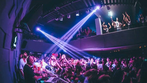  STEAM club: Το hot spot της ηλεκτρονικής μουσικής σκηνής στην Αθήνα!