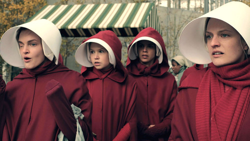 Σκούρα τα πράγματα στο trailer για τη 2η σεζόν του Handmaid’s Tale Σκούρα τα πράγματα στο trailer για τη 2η σεζόν του Handmaid’s Tale