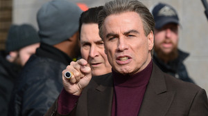 Ο John Travolta δίνει ρέστα στο πρώτο clip του Gotti