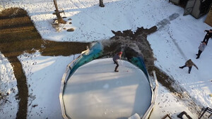 Έτσι σπάνε τον πάγο κύριοι! Κυριολεκτικά όμως...