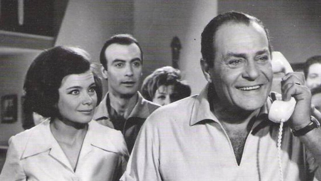 Από το σκηνικό στο… χορτάρι