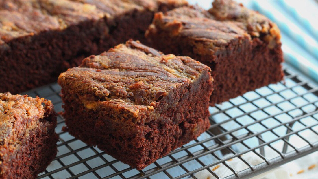 «Εκρηκτικό» και… νηστίσιμο brownies με φυστικοβούτυρο