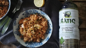 Η Mamatsita μαγειρεύει καλαμαράκια με ρύζι!