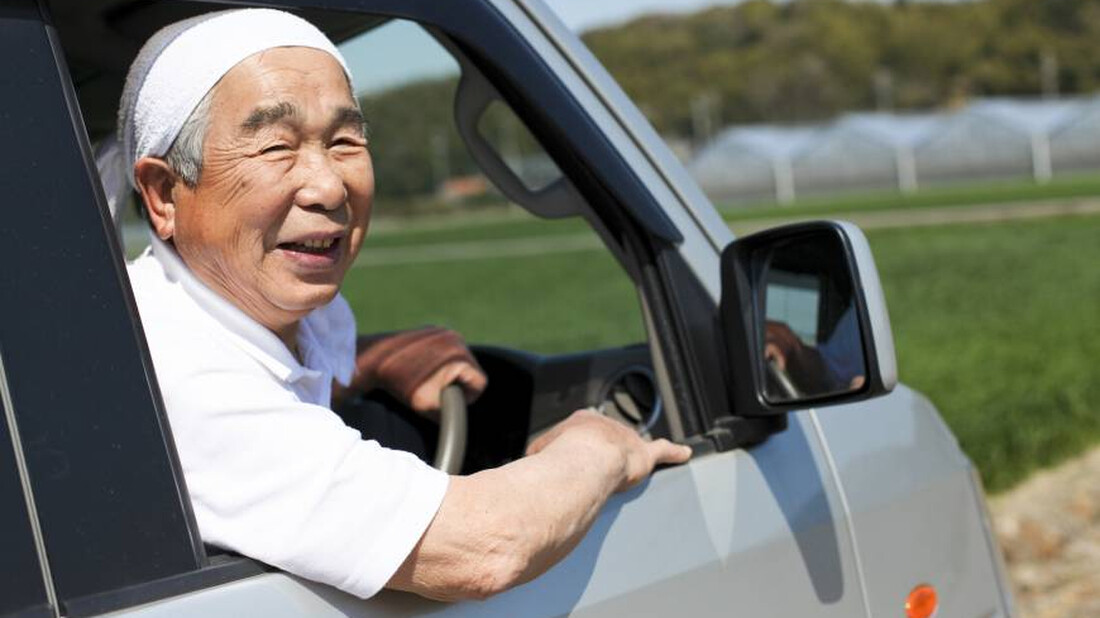 Τρομερό: Δείτε πώς λένε «ευχαριστώ» οι Ιάπωνες οδηγοί!