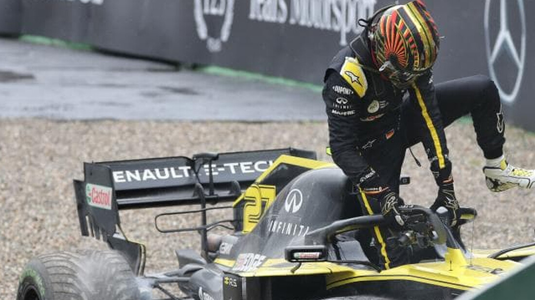 Formula 1: Το φορτηγό της Renault έφυγε από το δρόμο! (pics+vid)