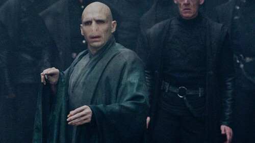 Harry Potter: Εσύ είχες παρατηρήσει το μυστικό που κρύβουν οι ρόμπες του Voldemort;