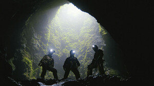 Ανατριχίλα: Δες τι βρήκαν οι ερευνητές σε σπηλιά και έφυγαν τρέχοντας!