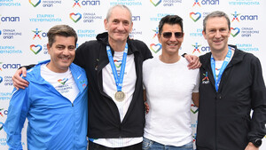 Η «Ομάδα Προσφοράς ΟΠΑΠ» έκοψε πρώτη το νήμα στον 37ο Μαραθώνιο της Αθήνας