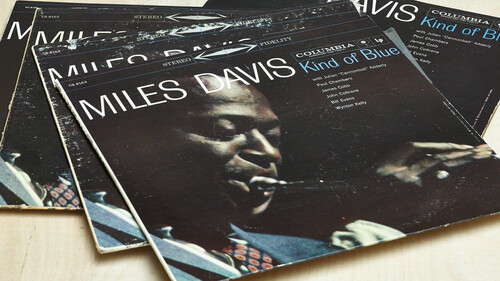Γιατί πρέπει να ακούσεις το Kind of Blue του Miles Davis