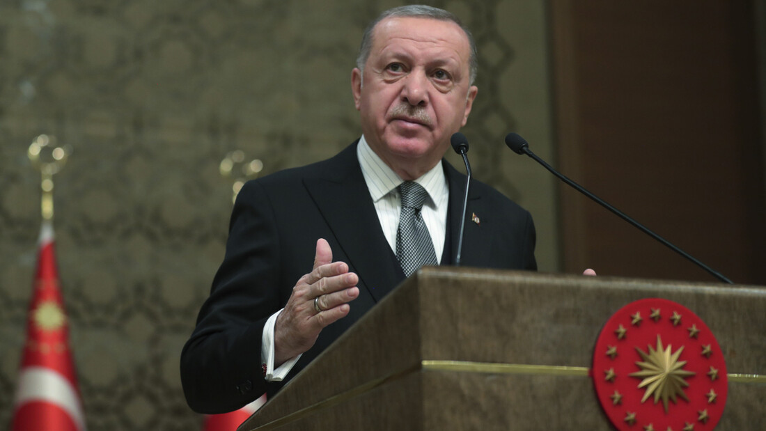 Νέες προκλήσεις Ερντογάν: Ο Μητσοτάκης κάλεσε τον Χαφτάρ για να μας εκνευρίσει