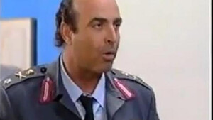 Αστυνόμος Θεοχάρης: Θυμάσαι ποιος άλλαξε τον Γιώργο Βασιλείου;