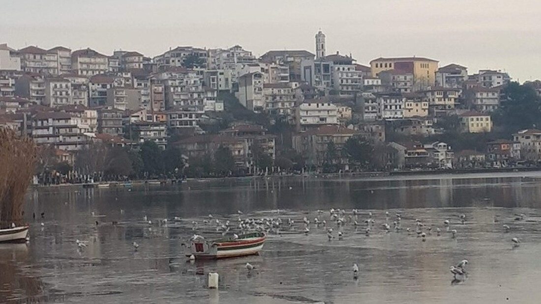 Θρίλερ στην Καστοριά: Ξεπάγωσε η λίμνη και έπαθε σοκ όλη η πόλη - Τι βρήκαν