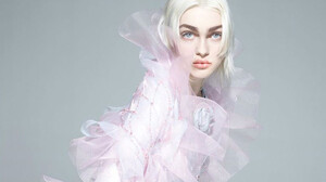Tο πρώτο virtual μοντέλο στο νέο εξώφυλλο της Vogue είναι γεγονός