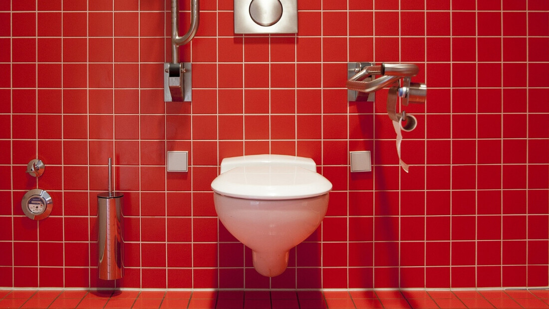 Απίστευτο: Δείτε τι είναι 30 φορές πιο βρώμικο από την τουαλέτα μας και το φοράμε (photos)