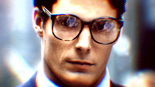 Τα γυαλιά που θα βγάλουν τον Clark Kent από μέσα σου