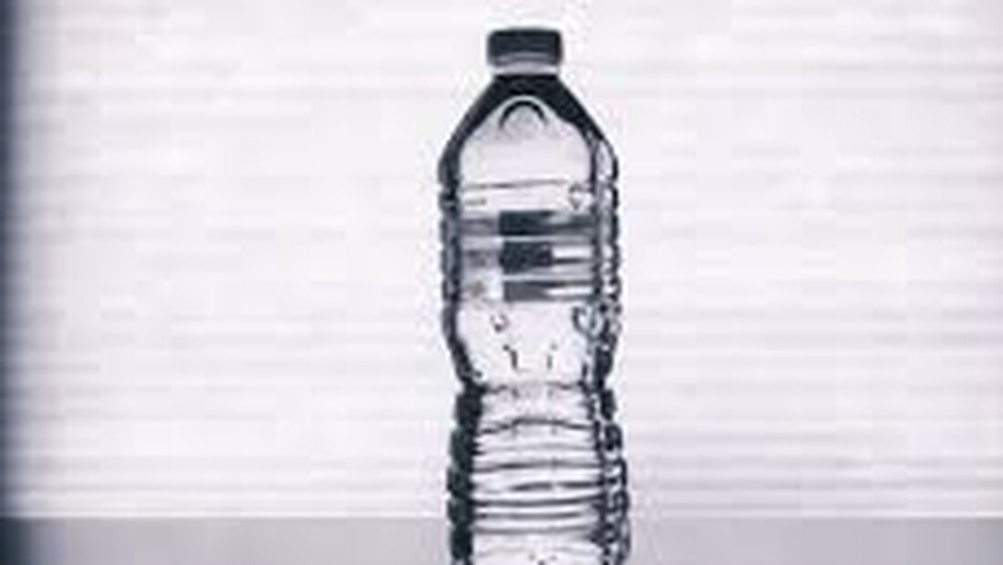 Δες τι μπορεί να πάθεις από ένα πλαστικό μπουκάλι νερό