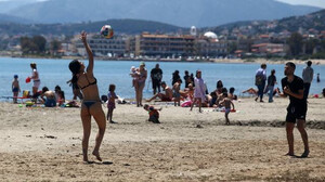 Ένα διαφορετικό καλοκαίρι σε μια διαφορετική Ελλάδα