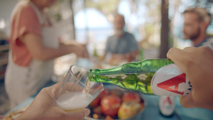 Η νέα ταινία της ΑΛΦΑ μας θυμίζει «ποιος μας έμαθε το καλοκαίρι»!