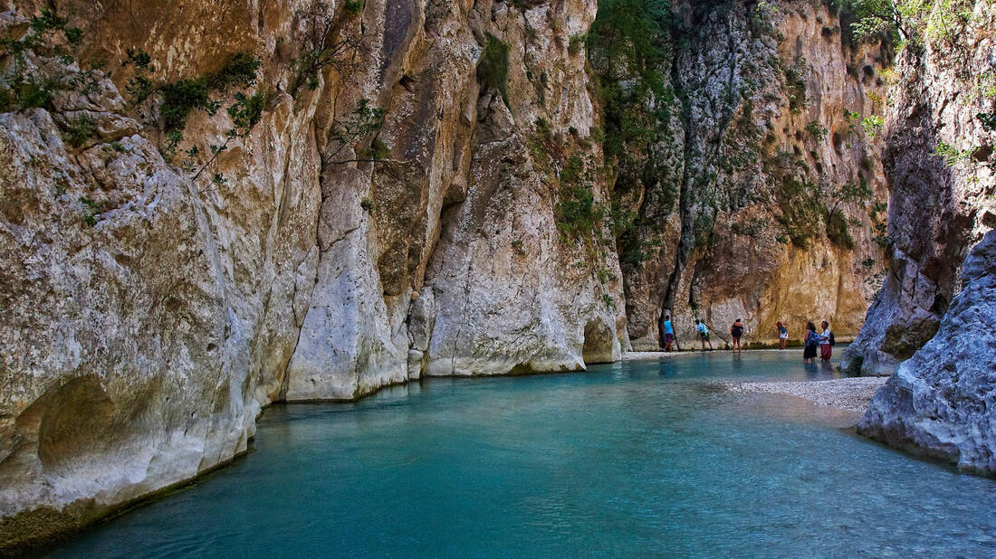 Τολμάς να επισκεφτείς τα πιο «τρομακτικά» μέρη στην Ελλάδα;