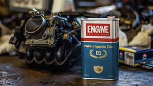 To gin Engine είναι ένα απόσταγμα ιταλικού μηχανοκίνητου πάθους.