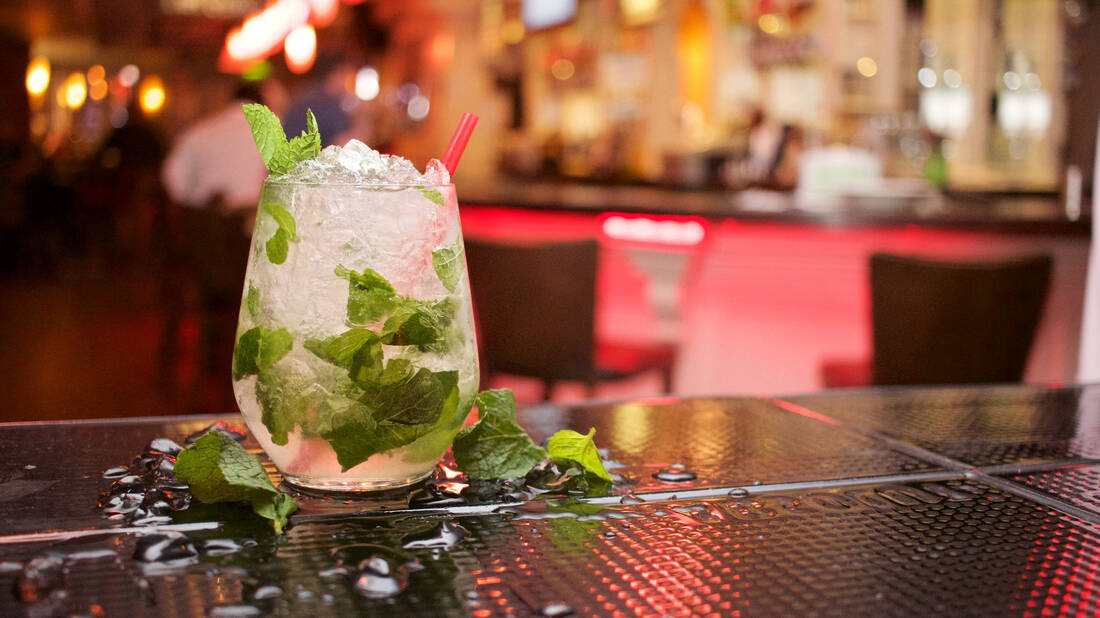 Τα cocktail που θα κάνουν λίγο πιο δροσερό το καλοκαίρι σου