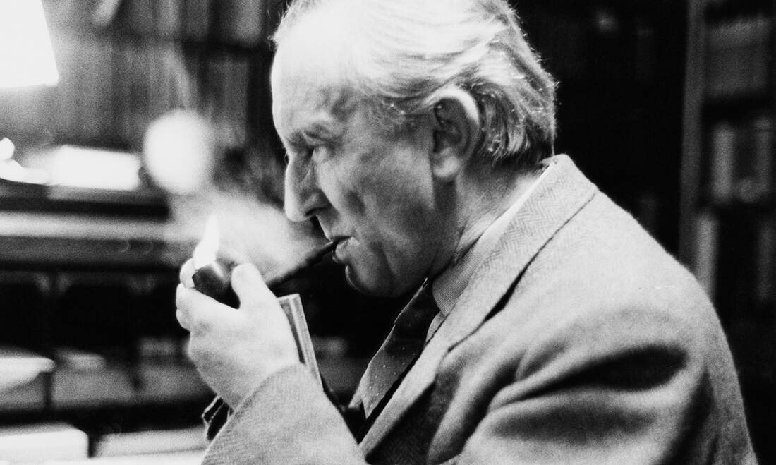 Γιατί η νέα γενιά πρέπει να μάθει τον J.R.R. Tolkien