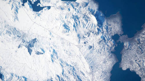 Γοητευτική η χιονισμένη Ελλάδα, άλλο να τη βλέπεις από το διάστημα