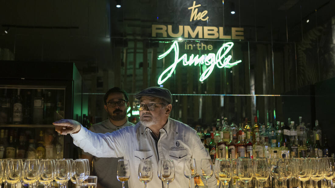 Ο maestro Nelson Hernandez του Diplomatico στο Rumble In the Jungle