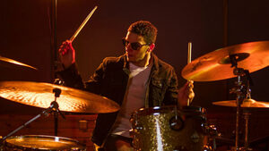 Ο Άγγελος Πεντάρης σε μια Drum Up the Volume βραδιά στο rooftop του The Foundry Suites Athens!