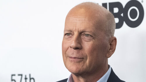 Ο κόσμος ζητάει από την Ακαδημία να δώσει ένα τιμητικό Όσκαρ στον Bruce Willis