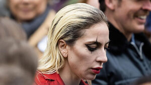 Mόλις είδαμε ποια θα είναι η στολή της Lady Gaga ως Harley Quinn
