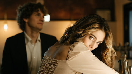 7 vintage χειρονομίες που κερδίζουν τις γυναίκες