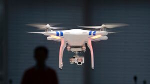 H μάστιγα των drones στον ελληνικό ουρανό: Υπάρχει σωτηρία; 