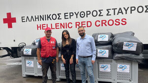 Η Novibet και ο Κώστας Τσιμίκας δωρίζουν είδη ρουχισμού στους πλημμυροπαθείς της Θεσσαλίας