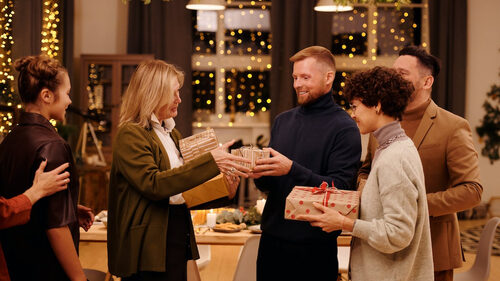 10 περίεργα έθιμα για την Πρωτοχρονιά από όλον τον κόσμο