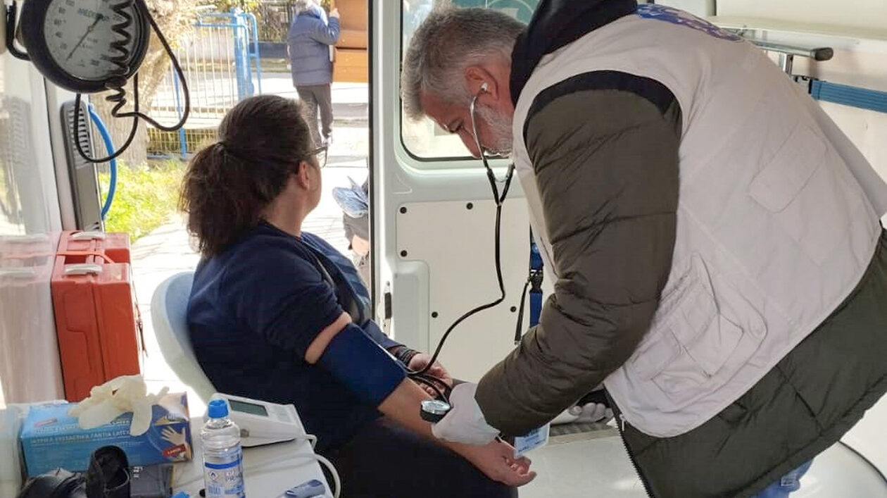 Γιατροί του Κόσμου: Λειτουργία Γραφείου Βοηθείας στη Θεσσαλία  για την υποστήριξη των πλημμυροπαθών