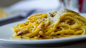 Γιατί στην Ελλάδα τα λέμε μακαρόνια ενώ όλοι τα αποκαλούν pasta;