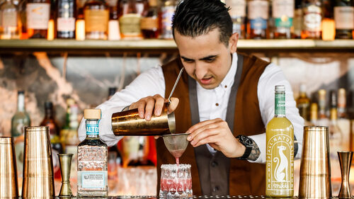 Η Pernod Ricard Hellas αναλαμβάνει τη διανομή των φυσικών cocktail mixers Mikks στην Ελλάδα 