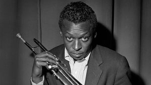 Πώς το Kind of Blue του Miles Davis θα σε μυήσει στον κόσμο της τζαζ