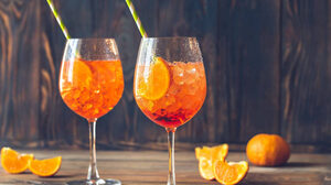 6 λόγοι που κάνουν τα Spritz να είναι τα ιδανικά ποτά για την Άνοιξη