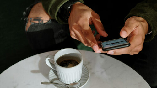 Το Instagram θέλει να προστατέψει όλο το sexting που έχεις κάνει στις συνομιλίες σου