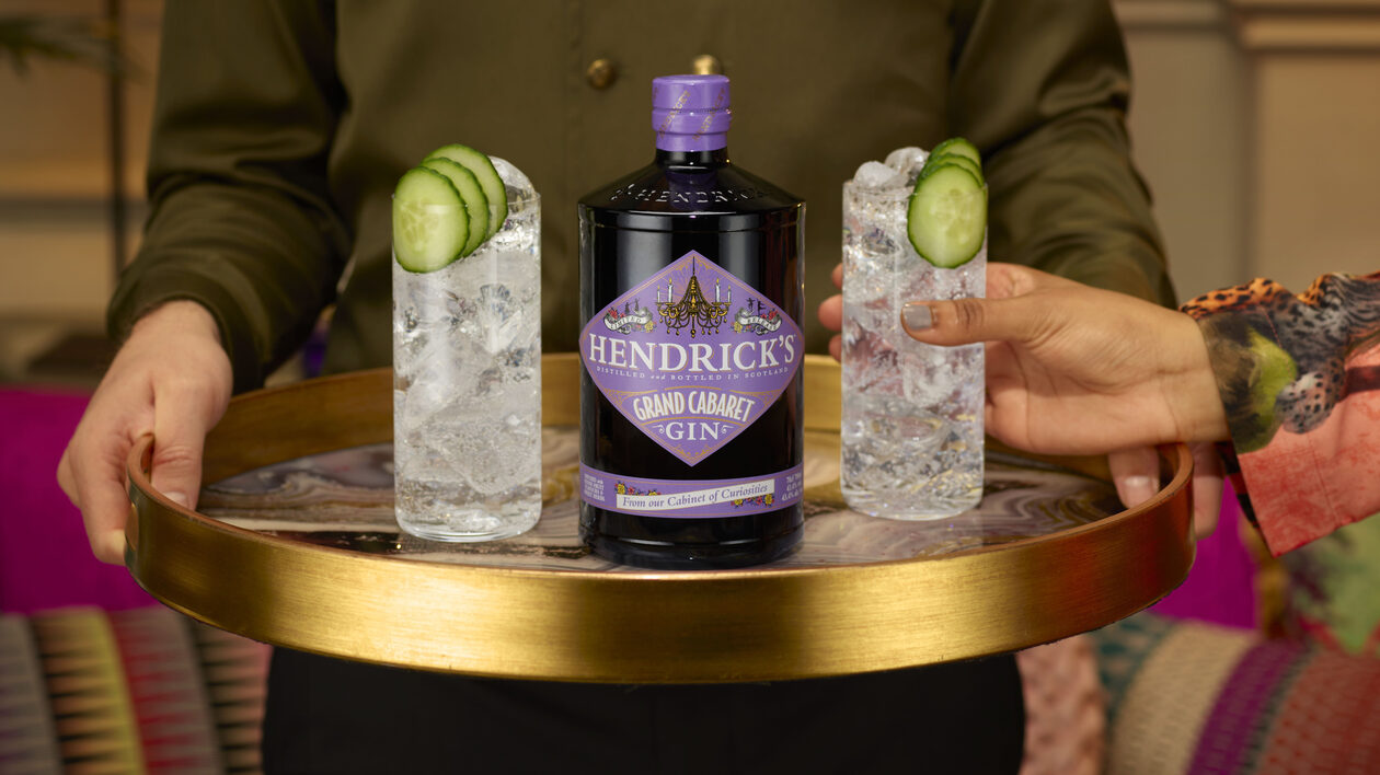 HENDRICK’S GRAND CABARET – Το αναζωογονητικά φρουτώδες, νέο Limited Edition HENDRICK’S GRAND CABARET – Το αναζωογονητικά φρουτώδες, νέο Limited Edition