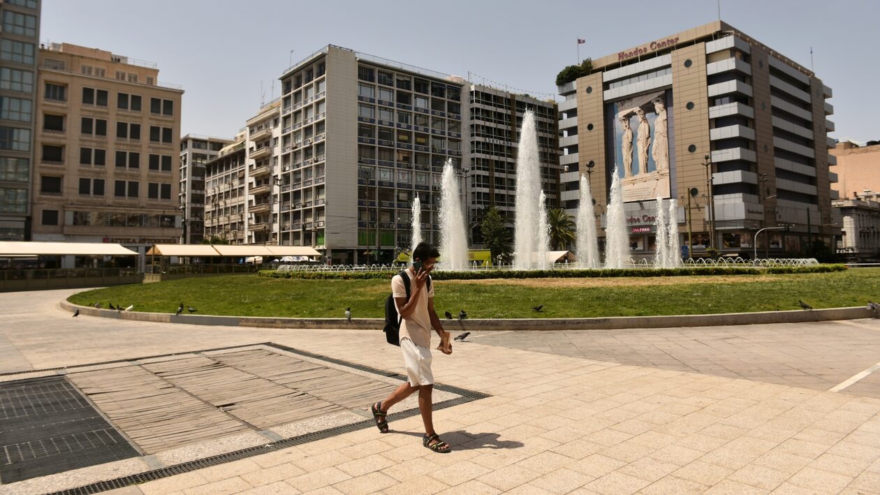 Τουρίστας ήρθε για διακοπές στην Αθήνα και βρήκε τον Παράδεισο στην Ομόνοια