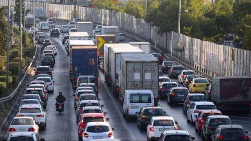 Πώς η Αθήνα κατέληξε να γίνει η πιο ακατάλληλη πόλη για αυτοκίνητο