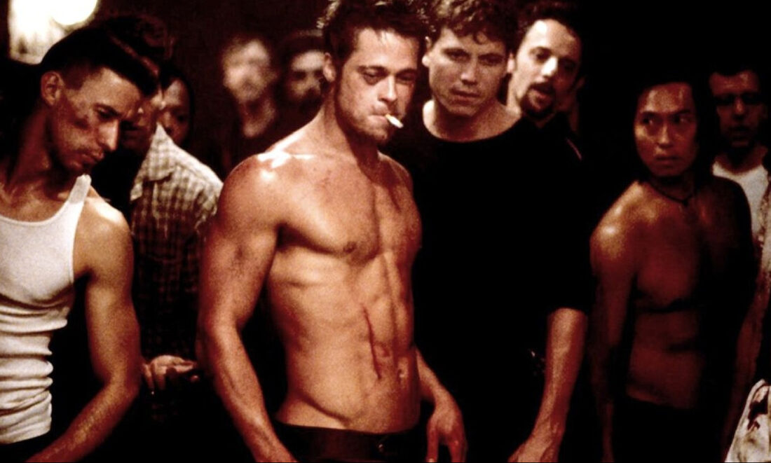 Γιατί όλοι οι άνδρες θέλουμε να φτιάξουμε το σώμα του Brad Pitt στο Fight Club;