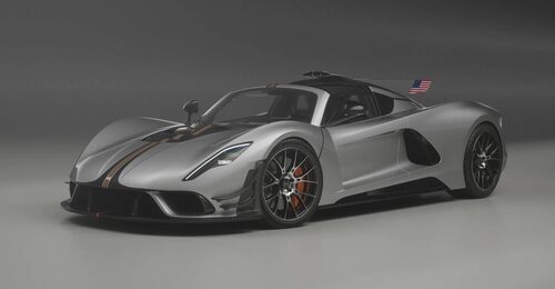 Το «πιο ισχυρό» hypercar με χειροκίνητο κιβώτιο τρέχει με 1.817 ίππους